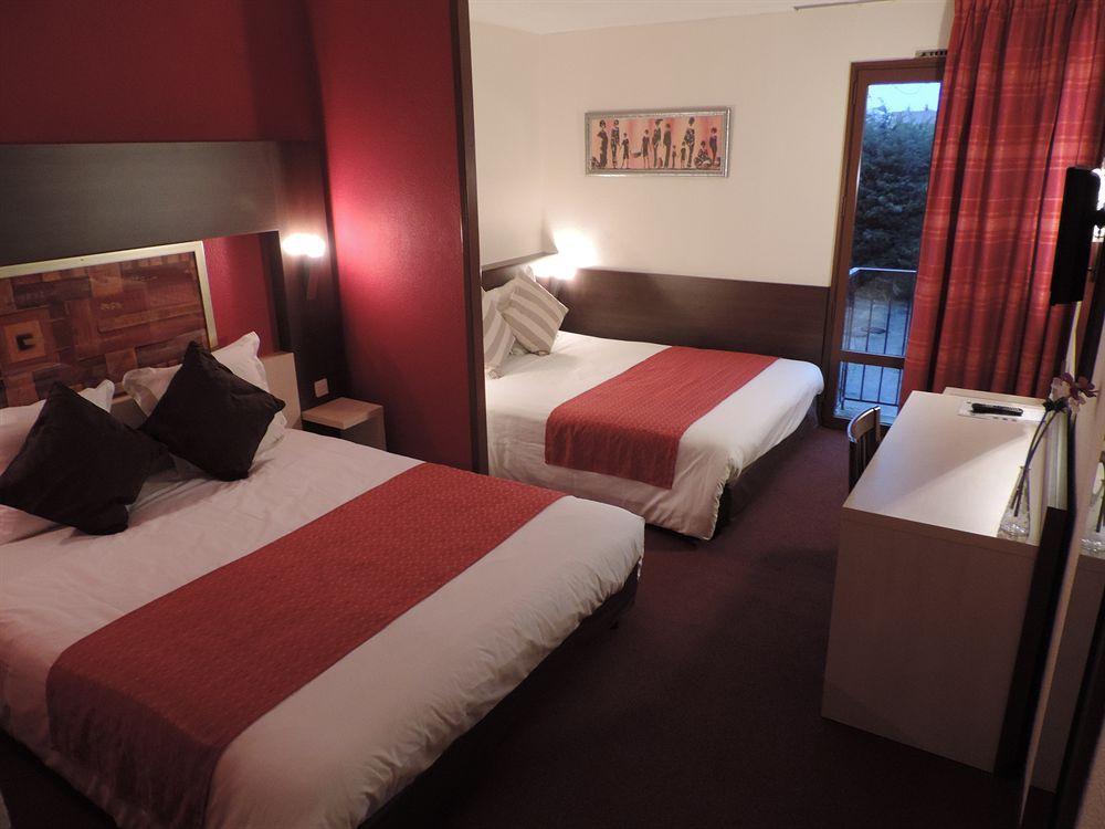 Hotel Amys Voreppe Bagian luar foto