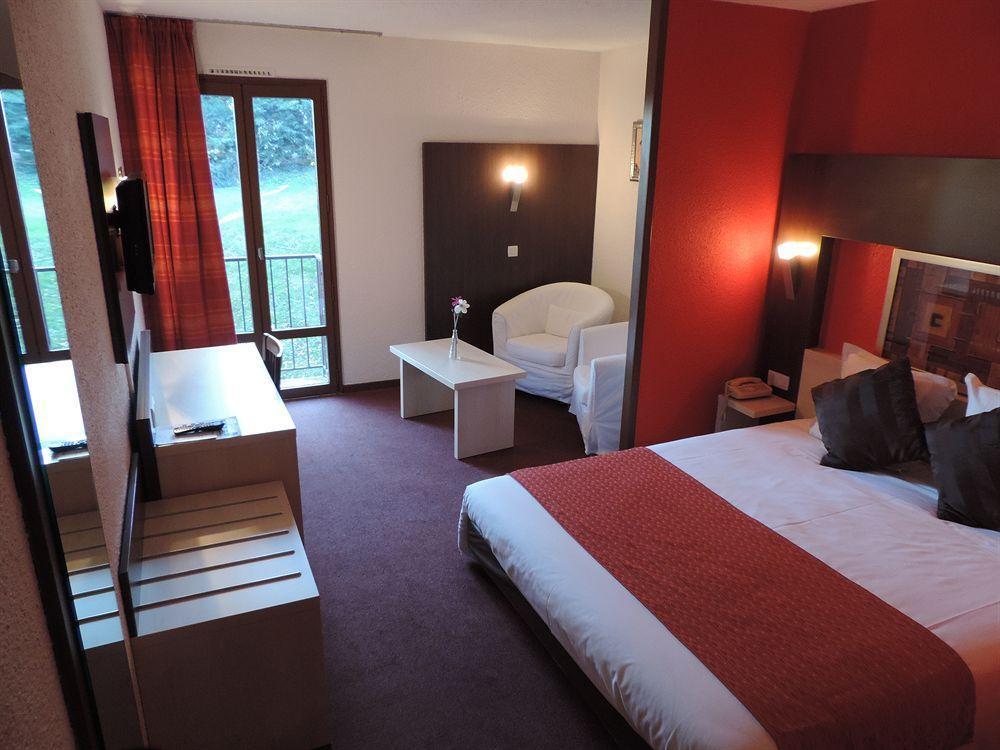 Hotel Amys Voreppe Bagian luar foto