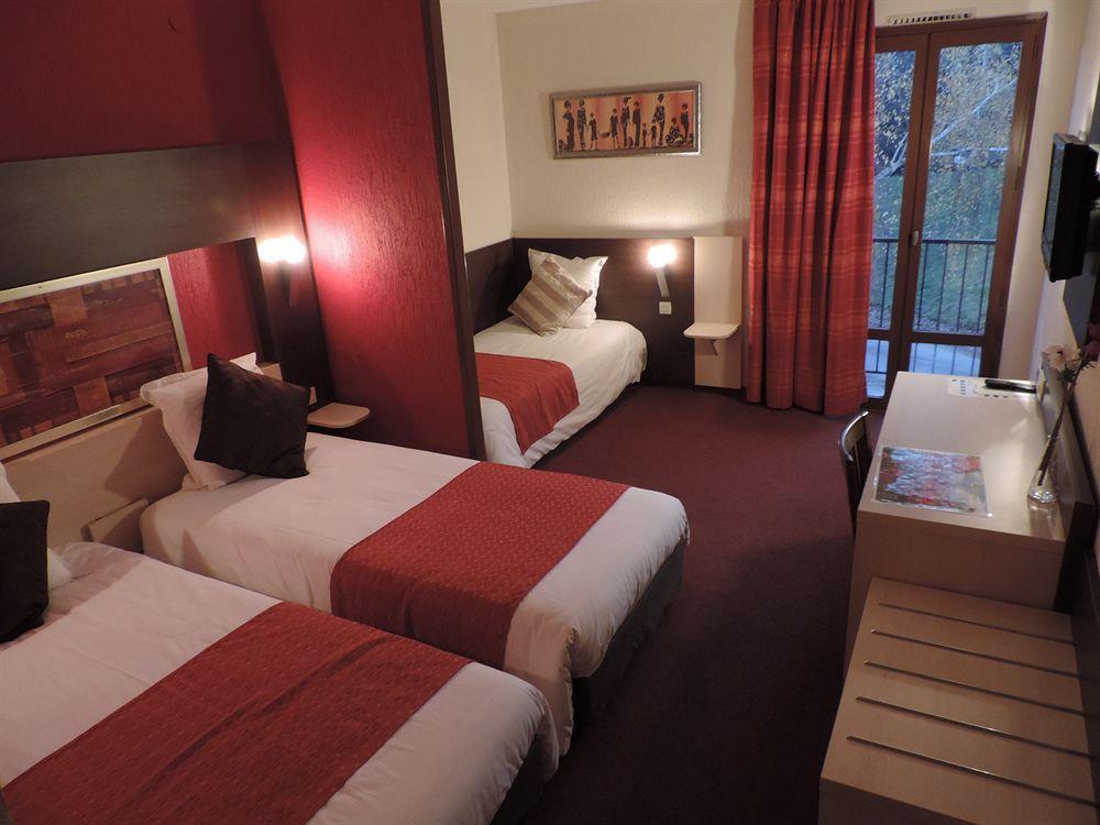 Hotel Amys Voreppe Bagian luar foto