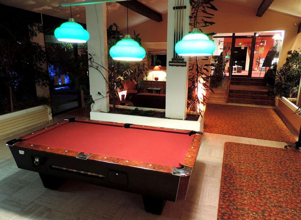 Hotel Amys Voreppe Bagian luar foto