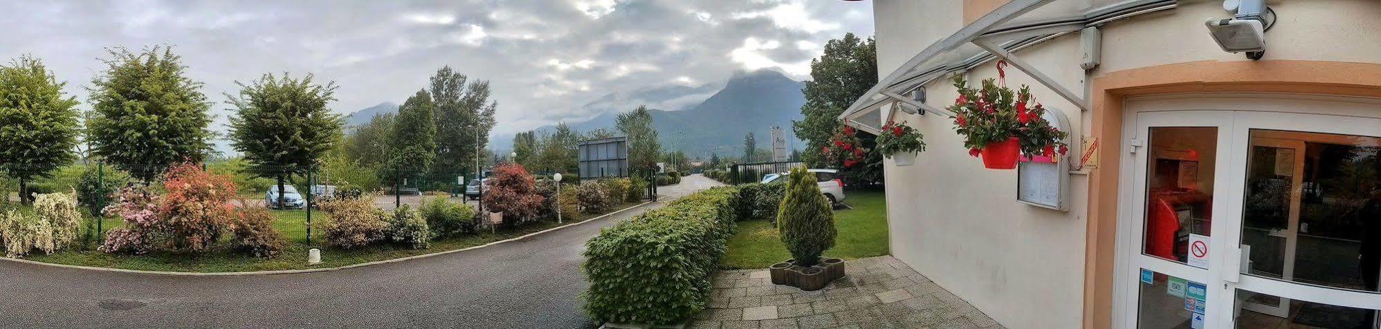 Hotel Amys Voreppe Bagian luar foto